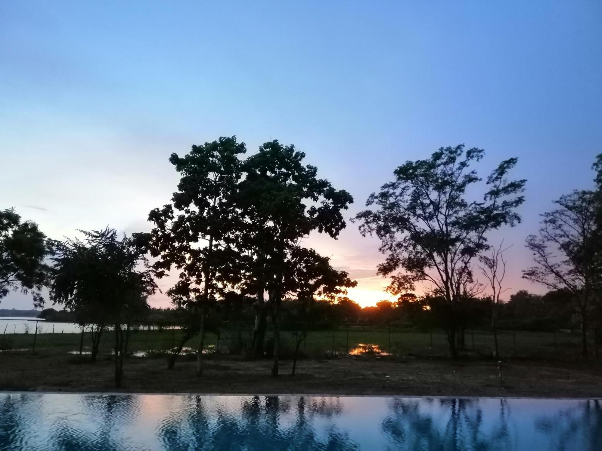 Breezy Lake Tissamaharama Exterior foto