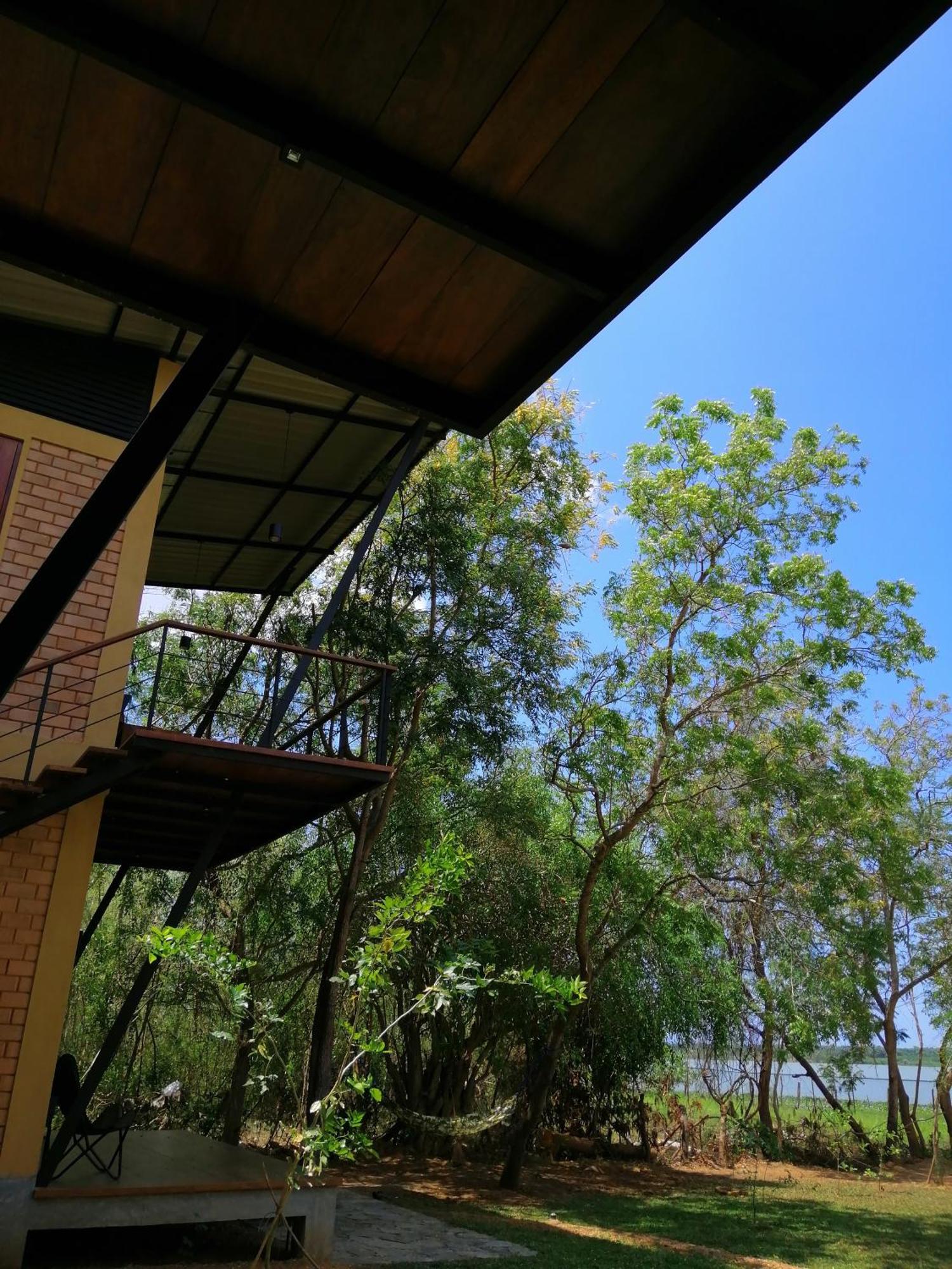 Breezy Lake Tissamaharama Exterior foto