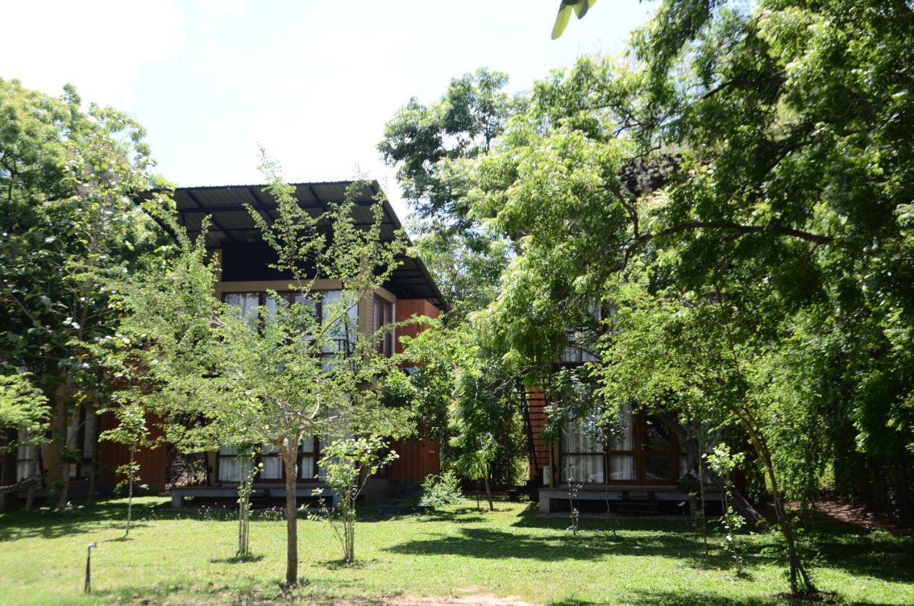 Breezy Lake Tissamaharama Exterior foto